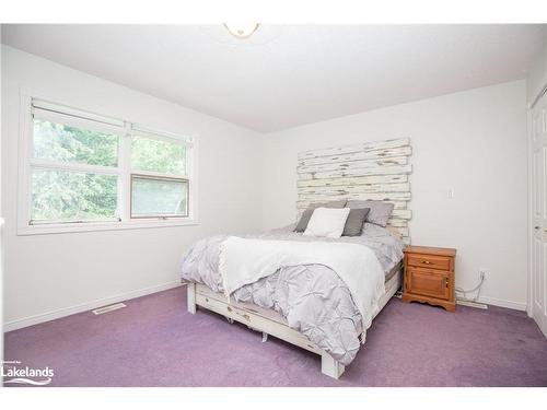 337 Ontario Street, Burk'S Falls, ON - Indoor Photo Showing Bedroom