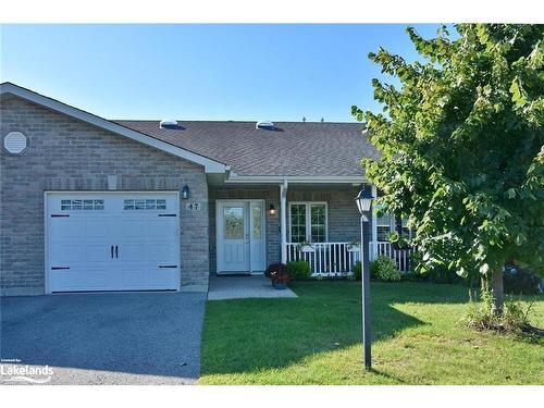 47 Chestnut Lane, Wasaga Beach, ON - Outdoor With Facade