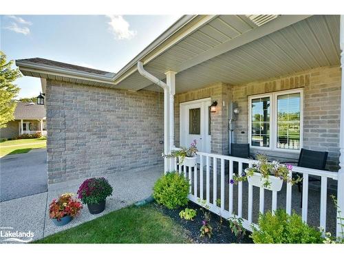 47 Chestnut Lane, Wasaga Beach, ON - Outdoor With Deck Patio Veranda