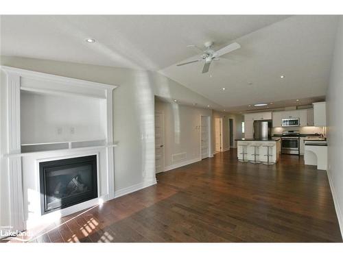 47 Chestnut Lane, Wasaga Beach, ON - Indoor Photo Showing Living Room With Fireplace