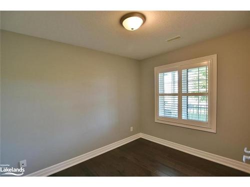 47 Chestnut Lane, Wasaga Beach, ON - Indoor Photo Showing Other Room