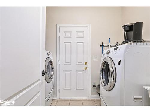 4 Clubhouse Drive, Collingwood, ON - Indoor Photo Showing Laundry Room