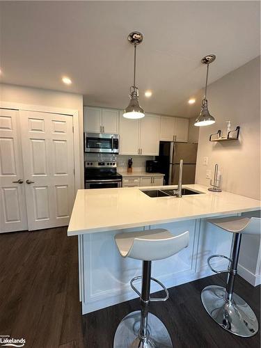 76-21 Dawson Drive, Collingwood, ON - Indoor Photo Showing Kitchen With Upgraded Kitchen