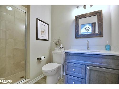 18 Robbie Way, Collingwood, ON - Indoor Photo Showing Bathroom