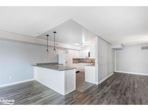 205-4 Beck Boulevard, Penetanguishene, ON - Indoor Photo Showing Kitchen