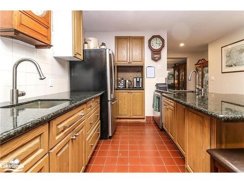 392 William Street, Victoria Harbour, ON - Indoor Photo Showing Kitchen With Upgraded Kitchen