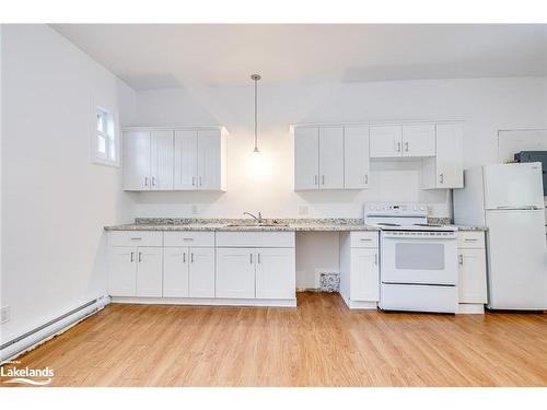 682 8Th Street, Owen Sound, ON - Indoor Photo Showing Kitchen