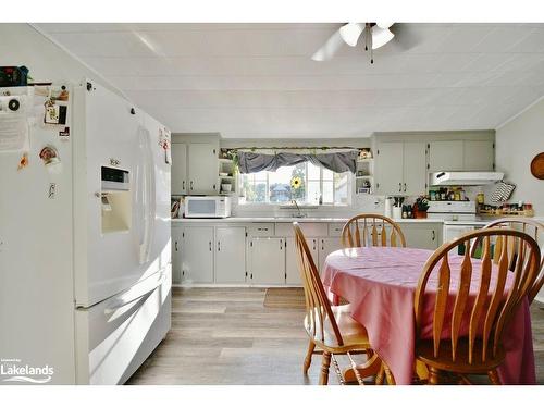 37 Chatham Street, Penetanguishene, ON - Indoor Photo Showing Dining Room