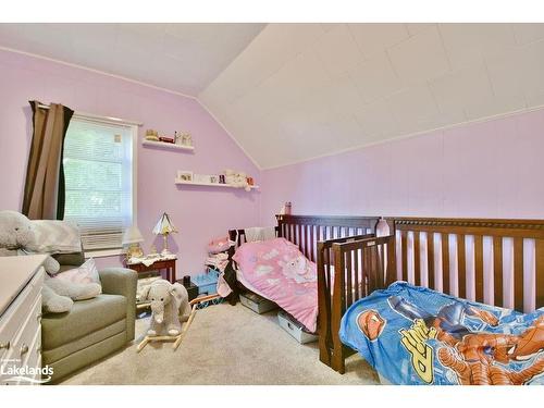 37 Chatham Street, Penetanguishene, ON - Indoor Photo Showing Bedroom