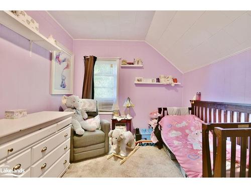 37 Chatham Street, Penetanguishene, ON - Indoor Photo Showing Bedroom