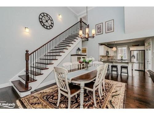 8 St Andrews Circle, Huntsville, ON - Indoor Photo Showing Dining Room