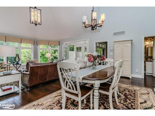 8 St Andrews Circle, Huntsville, ON - Indoor Photo Showing Dining Room