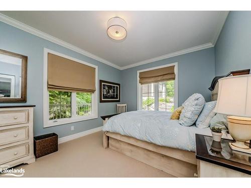 8 St Andrews Circle, Huntsville, ON - Indoor Photo Showing Bedroom