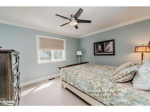 8 St Andrews Circle, Huntsville, ON - Indoor Photo Showing Bedroom