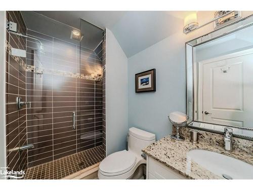 8 St Andrews Circle, Huntsville, ON - Indoor Photo Showing Bathroom