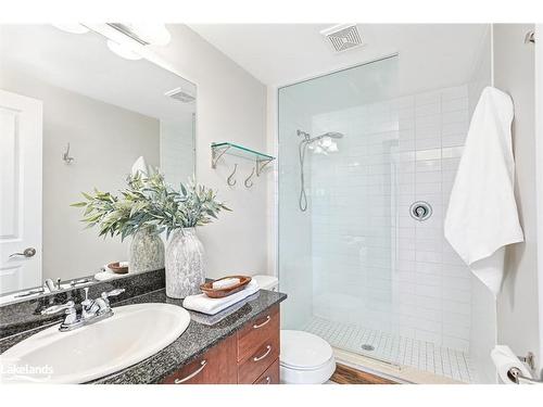 18-104 Farm Gate Road, The Blue Mountains, ON - Indoor Photo Showing Bathroom