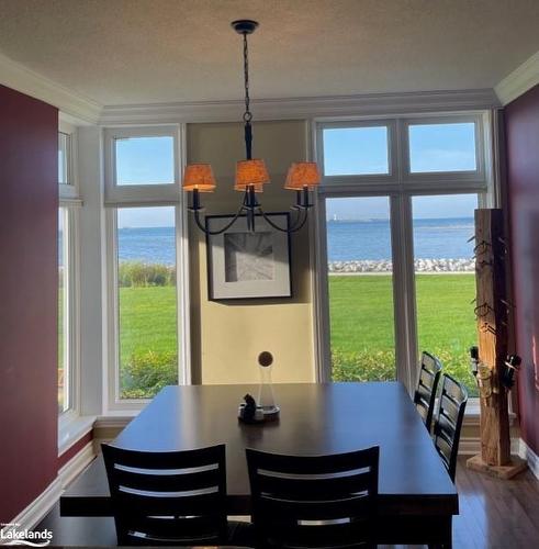 850 Suncrest Circle, Collingwood, ON - Indoor Photo Showing Dining Room