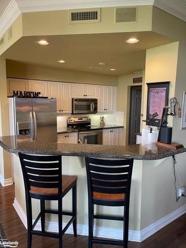 850 Suncrest Circle, Collingwood, ON - Indoor Photo Showing Kitchen