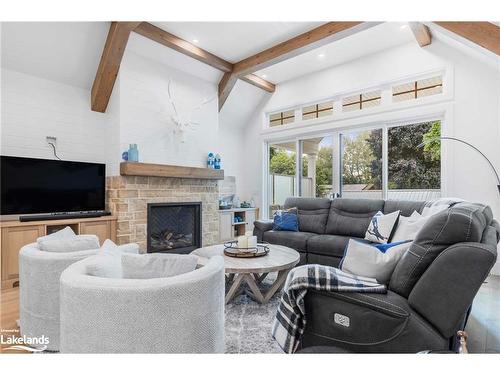 53 Niagara Street, Collingwood, ON - Indoor Photo Showing Living Room With Fireplace