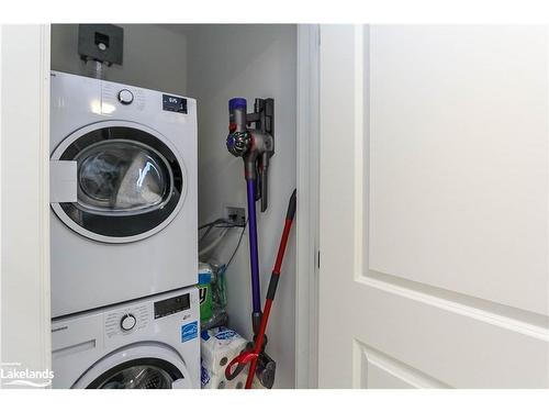 402-16 Beckwith Lane, The Blue Mountains, ON - Indoor Photo Showing Laundry Room