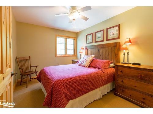 6 Wk9-1111 Dwight Beach Road, Lake Of Bays, ON - Indoor Photo Showing Bedroom