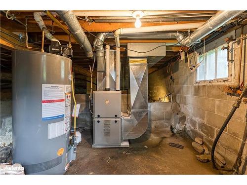 12 Maple Avenue, Huntsville, ON - Indoor Photo Showing Basement