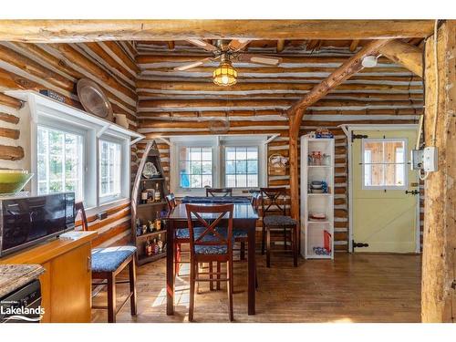 2 Island 860, Honey Harbour, ON - Indoor Photo Showing Dining Room