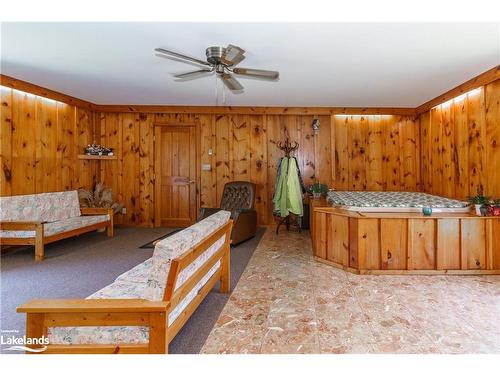 205 Wanda Miller Road, Gravenhurst, ON - Indoor Photo Showing Bedroom