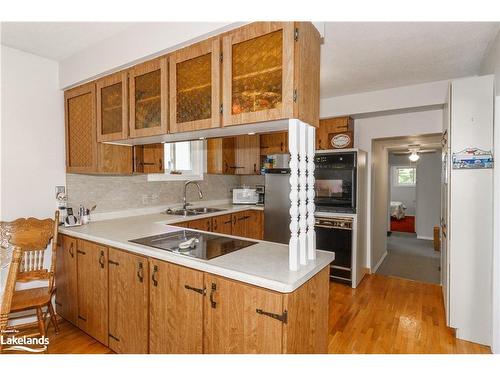 205 Wanda Miller Road, Gravenhurst, ON - Indoor Photo Showing Kitchen With Double Sink