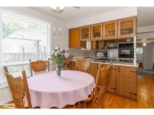 205 Wanda Miller Road, Gravenhurst, ON - Indoor Photo Showing Dining Room