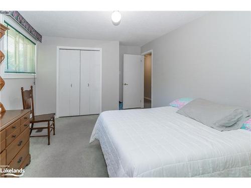 205 Wanda Miller Road, Gravenhurst, ON - Indoor Photo Showing Bedroom