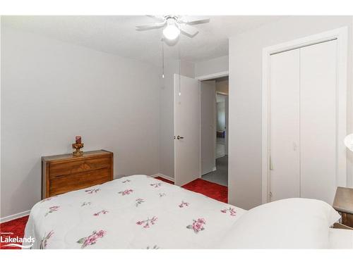 205 Wanda Miller Road, Gravenhurst, ON - Indoor Photo Showing Bedroom