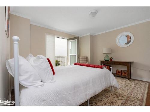 3 North Maple Street, Collingwood, ON - Indoor Photo Showing Bedroom