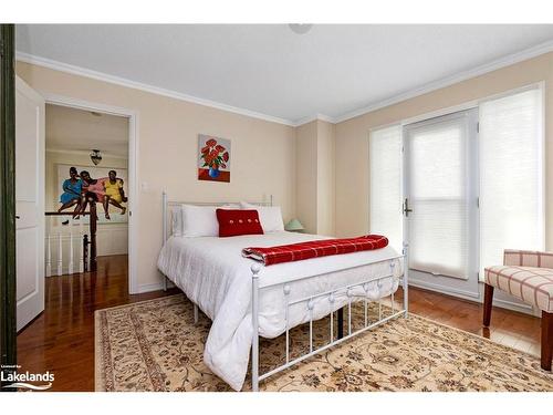 3 North Maple Street, Collingwood, ON - Indoor Photo Showing Bedroom