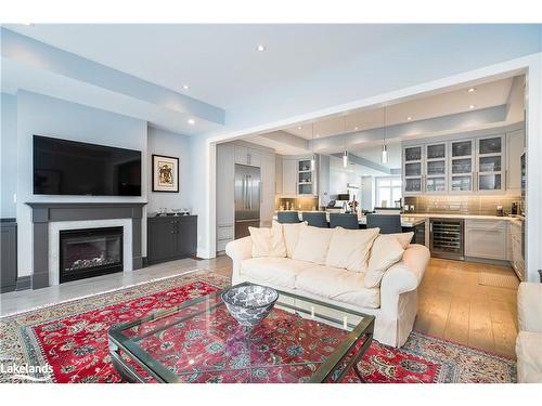 16 Wheelhouse Crescent, Collingwood, ON - Indoor Photo Showing Living Room With Fireplace