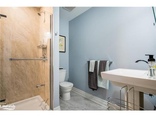 16 Wheelhouse Crescent, Collingwood, ON - Indoor Photo Showing Bathroom