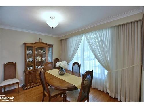 9 Park Road, Collingwood, ON - Indoor Photo Showing Dining Room