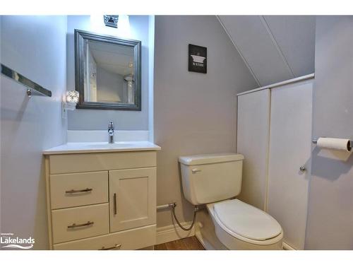 9 Park Road, Collingwood, ON - Indoor Photo Showing Bathroom