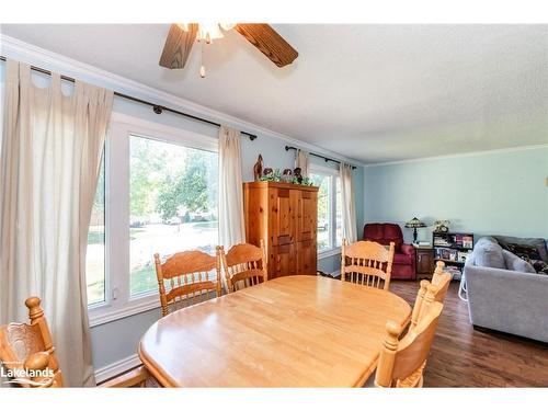 35 Dorcas Avenue, Tiny, ON - Indoor Photo Showing Dining Room