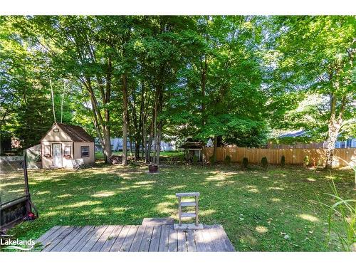 35 Dorcas Avenue, Tiny, ON - Outdoor With Backyard