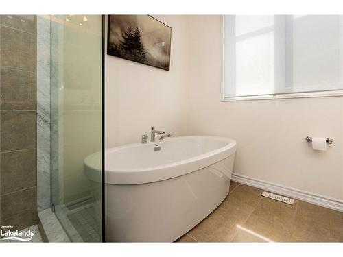 16 Beatrice Drive, Wasaga Beach, ON - Indoor Photo Showing Bathroom