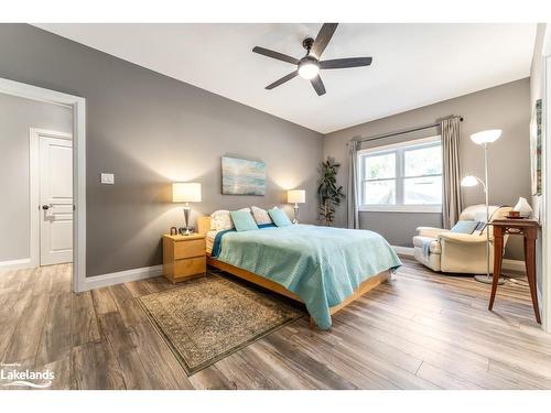 6 Lake Drive, Huntsville, ON - Indoor Photo Showing Bedroom