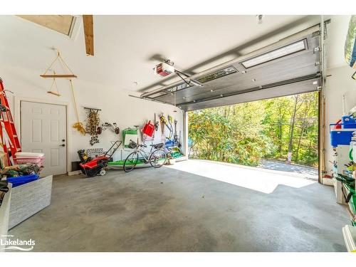 6 Lake Drive, Huntsville, ON - Indoor Photo Showing Garage