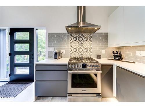 1584 Champlain Road, Tiny, ON - Indoor Photo Showing Kitchen With Upgraded Kitchen