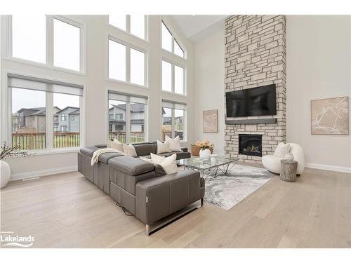 116 Stillwater Crescent, The Blue Mountains, ON - Indoor Photo Showing Living Room With Fireplace