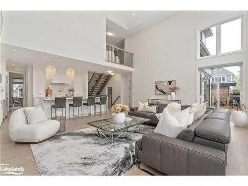 116 Stillwater Crescent, The Blue Mountains, ON - Indoor Photo Showing Living Room