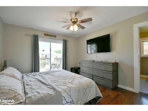 6 Concession Road 9 E, Tiny, ON - Indoor Photo Showing Bedroom