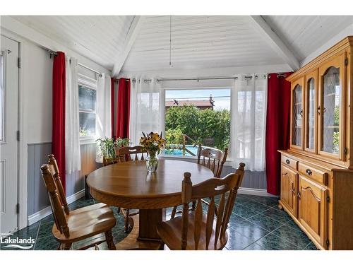 170 Kenilworth Avenue S, Hamilton, ON - Indoor Photo Showing Dining Room