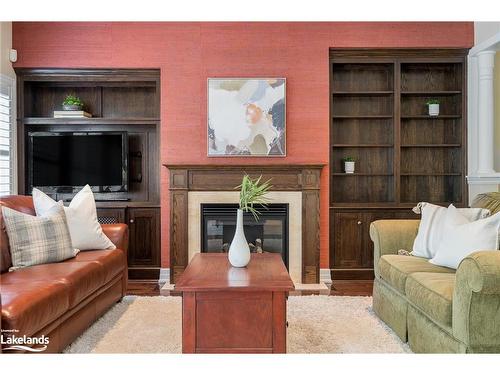 7 North Maple Street, Collingwood, ON - Indoor Photo Showing Living Room With Fireplace