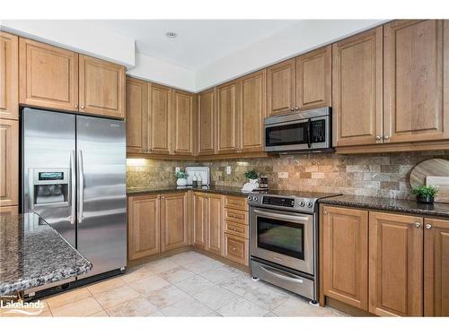 7 North Maple Street, Collingwood, ON - Indoor Photo Showing Kitchen With Stainless Steel Kitchen